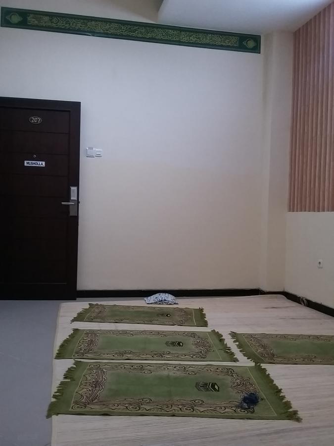 Queen City Hotel Banjarmasin Banjarmasin  Zewnętrze zdjęcie