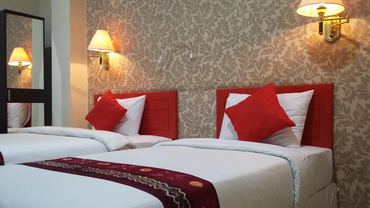 Queen City Hotel Banjarmasin Banjarmasin  Zewnętrze zdjęcie